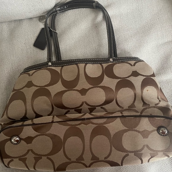 Coach Signature Canvas Purse - Picture 2 of 8